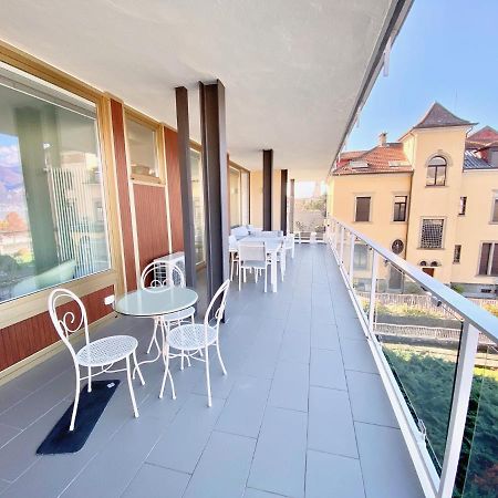 Appartamento Palazzo Di Vetro Луїно Екстер'єр фото